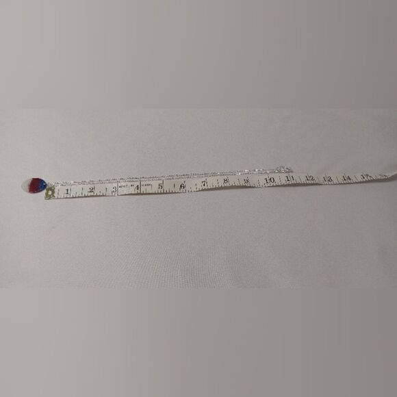 CLEARANCE  Red white blue resin oval necklace with silver toned 11 inch chain - Picture 7 of 7